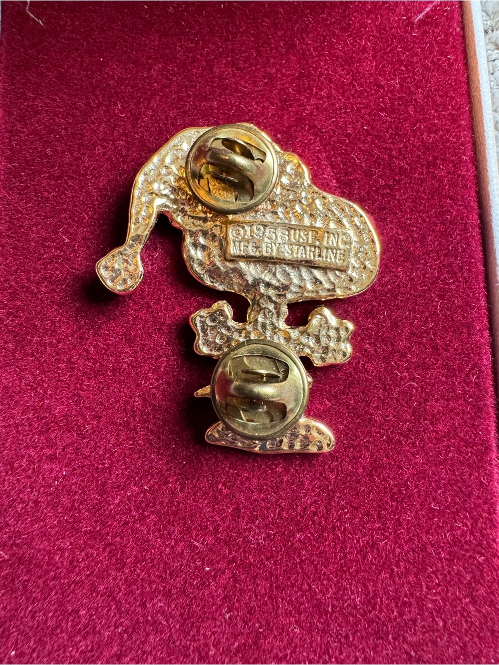 1958 Peanuts Snoopy Holiday Pin in Original Box - Picture 6 of 6